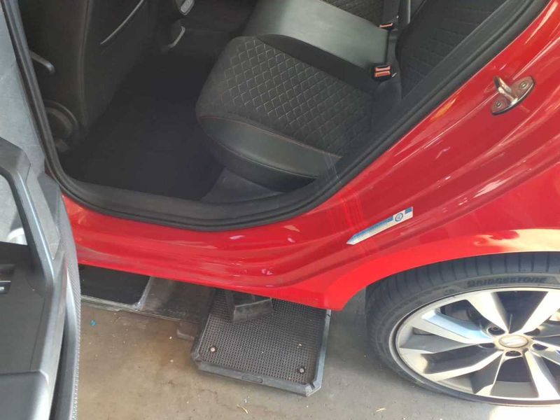 Seat Leon 2.0 TDI FR — zdjęcie 40