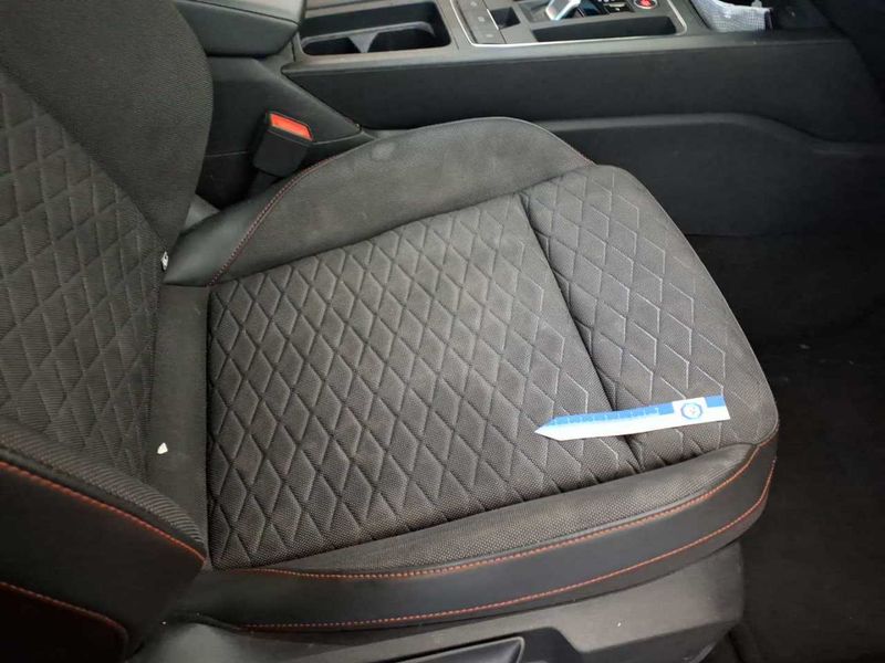 Seat Leon 2.0 TDI FR — zdjęcie 46