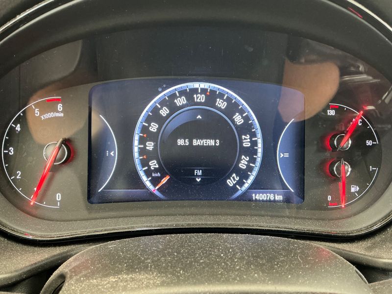 Opel Insignia Sports Tourer 2.0 CDTI Business Innovation — zdjęcie 13