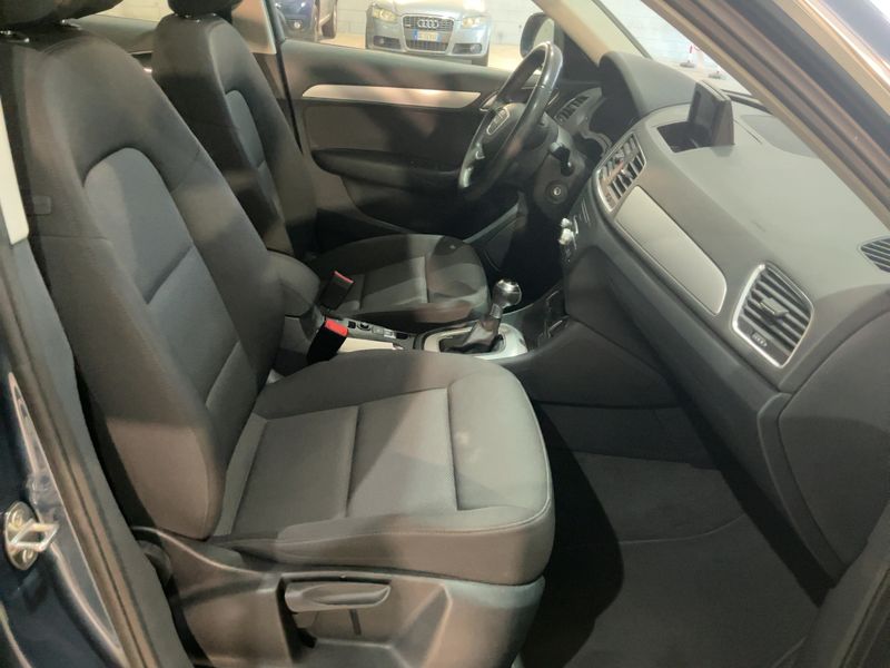 Audi Q3 2.0 TDI Business — zdjęcie 11