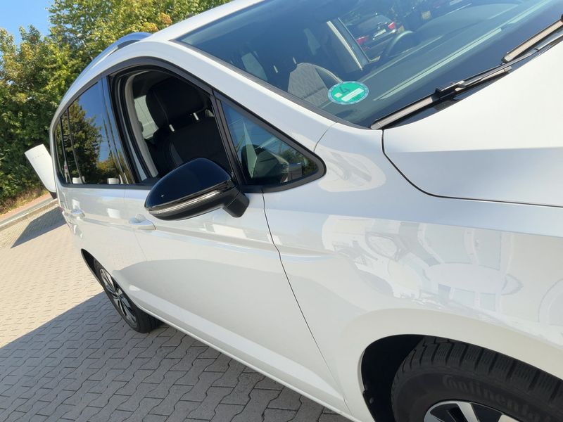 Volkswagen Touran 1.5 TSI ACT Comfortline BlueMotion Tech — zdjęcie 8