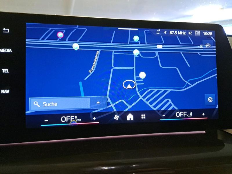 BMW iX2 eDrive20 — zdjęcie 22