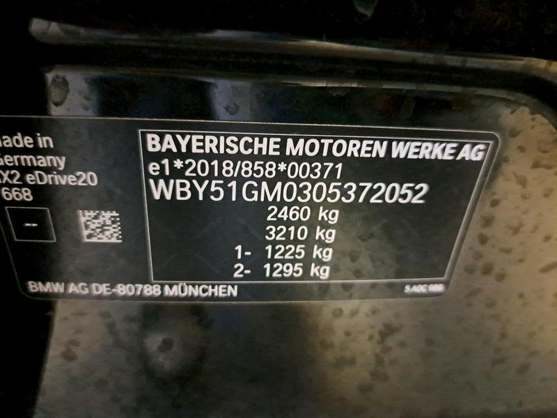 BMW iX2 eDrive20 — zdjęcie 6