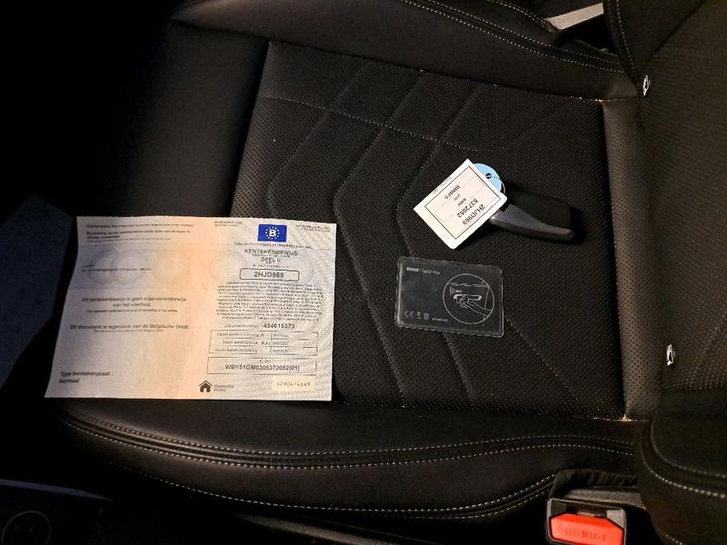 BMW iX2 eDrive20 — zdjęcie 24