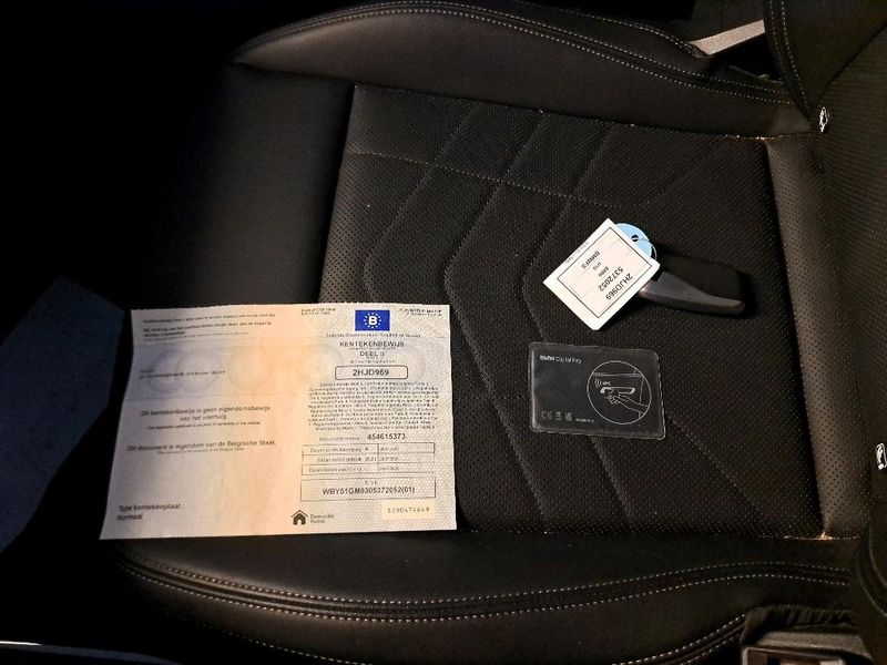 BMW iX2 eDrive20 — zdjęcie 23