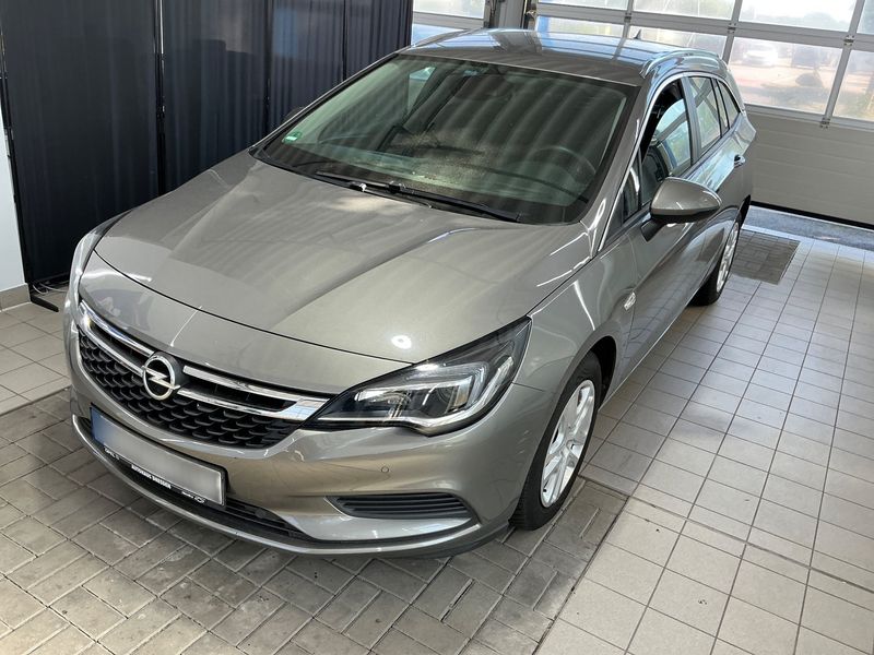 Opel Astra 1.4 SIDI Turbo Edition — zdjęcie 1