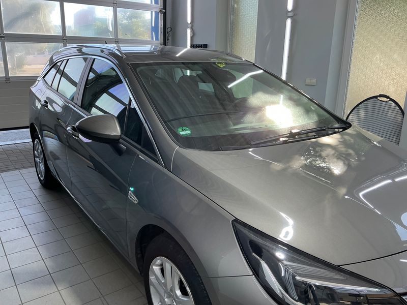 Opel Astra 1.4 SIDI Turbo Edition — zdjęcie 8