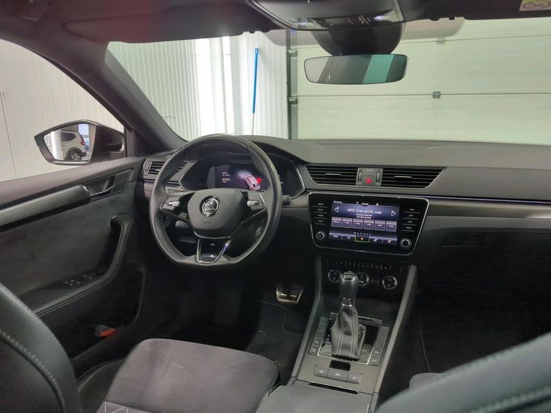 Skoda Superb 1.5 TSI ACT SportLine — zdjęcie 6