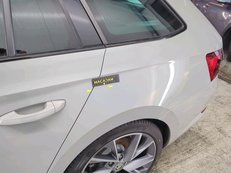Skoda Superb 1.5 TSI ACT SportLine — zdjęcie 23