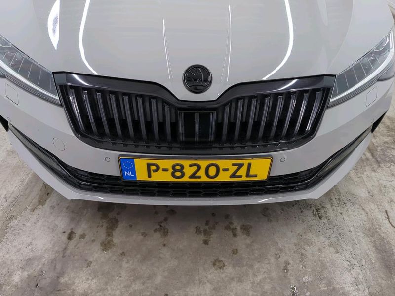 Skoda Superb 1.5 TSI ACT SportLine — zdjęcie 11