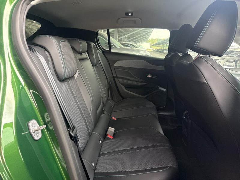 Peugeot 308 1.2 PureTech Allure — zdjęcie 11