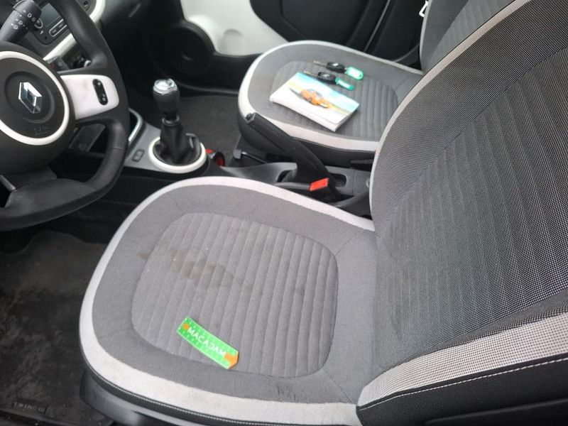 Renault Twingo 1.0 SCe Zen — zdjęcie 16