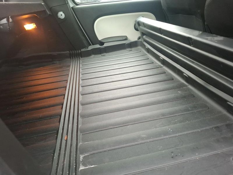 Renault Twingo 1.0 SCe Zen — zdjęcie 11