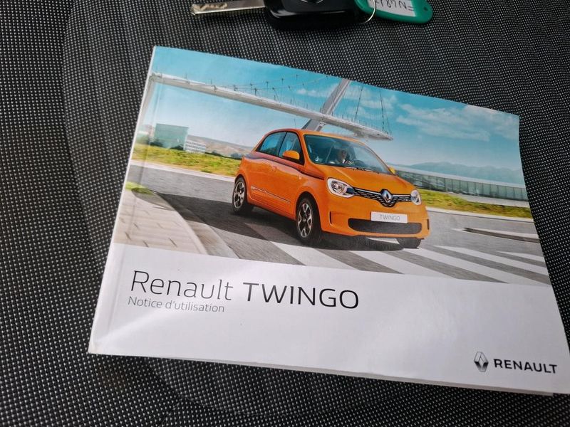 Renault Twingo 1.0 SCe Zen — zdjęcie 15