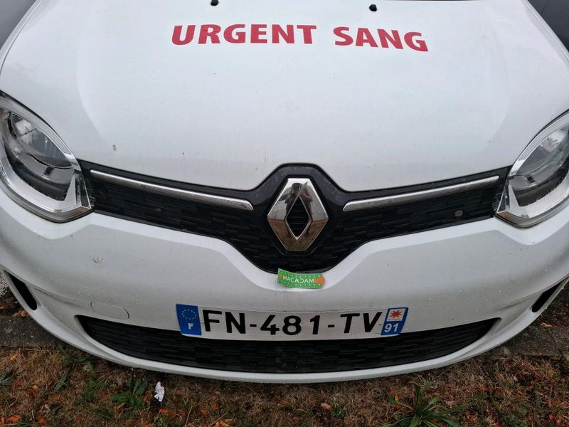 Renault Twingo 1.0 SCe Zen — zdjęcie 41