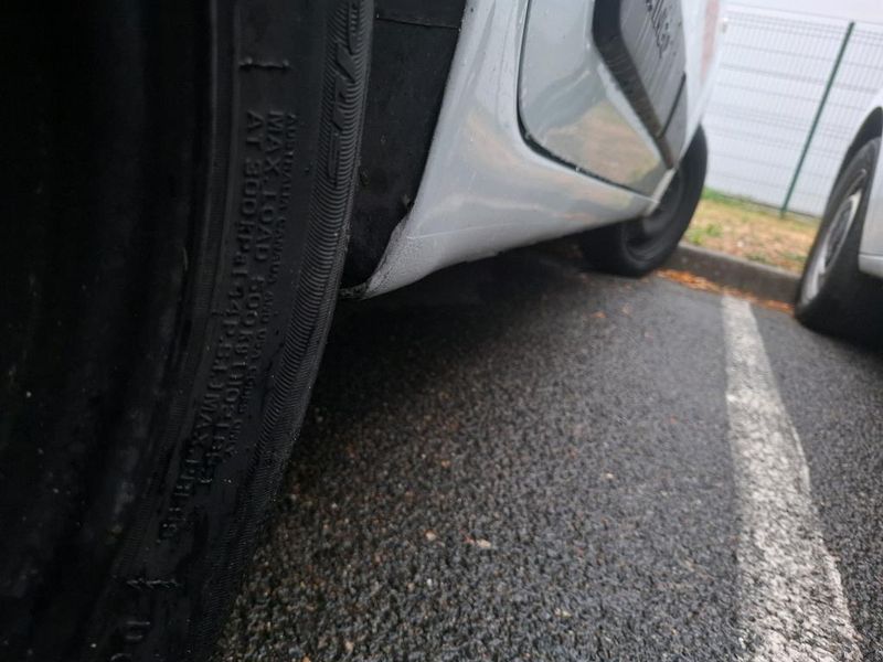 Renault Twingo 1.0 SCe Zen — zdjęcie 43