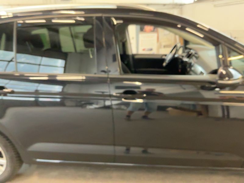 Volkswagen Touran 2.0 TDI Comfortline BlueMotion Tech — zdjęcie 7