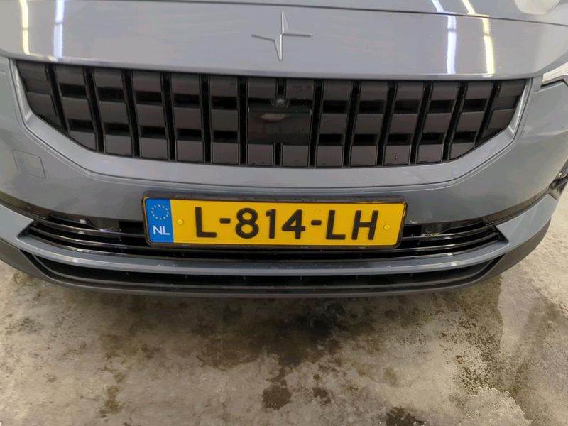 Polestar 2 Long Range Dual — zdjęcie 12