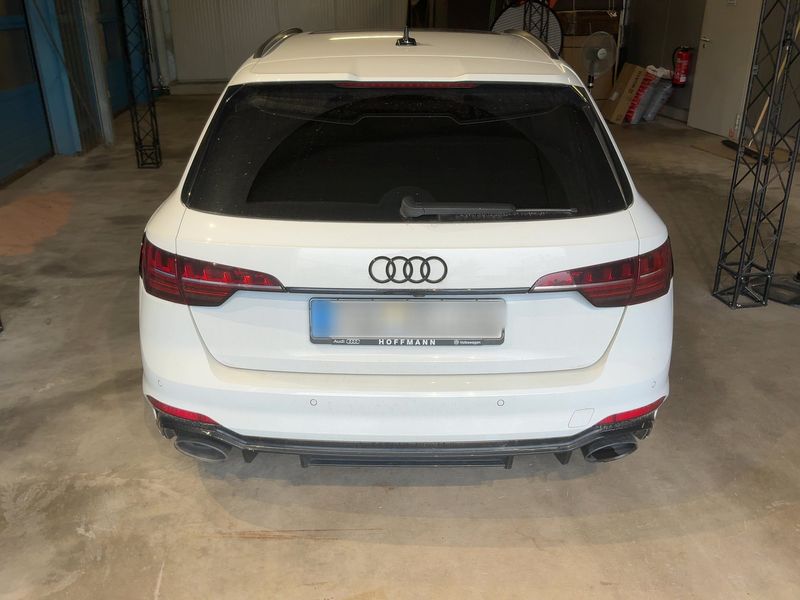 Audi RS 4 2.9 TFSI quattro — zdjęcie 5