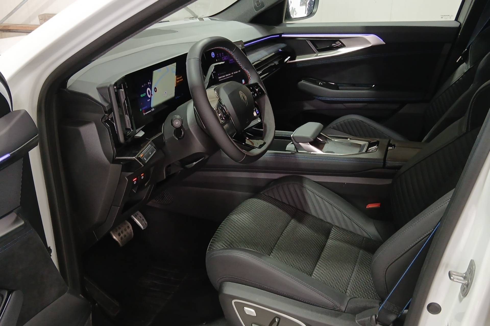Renault Austral 1.2 Hybrid E-Tech Esprit Alpine — zdjęcie 7