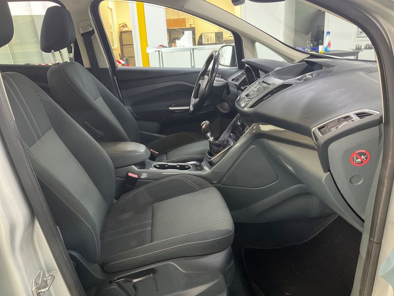Ford Grand C-Max 1.6 TDCi Titanium X — zdjęcie 3