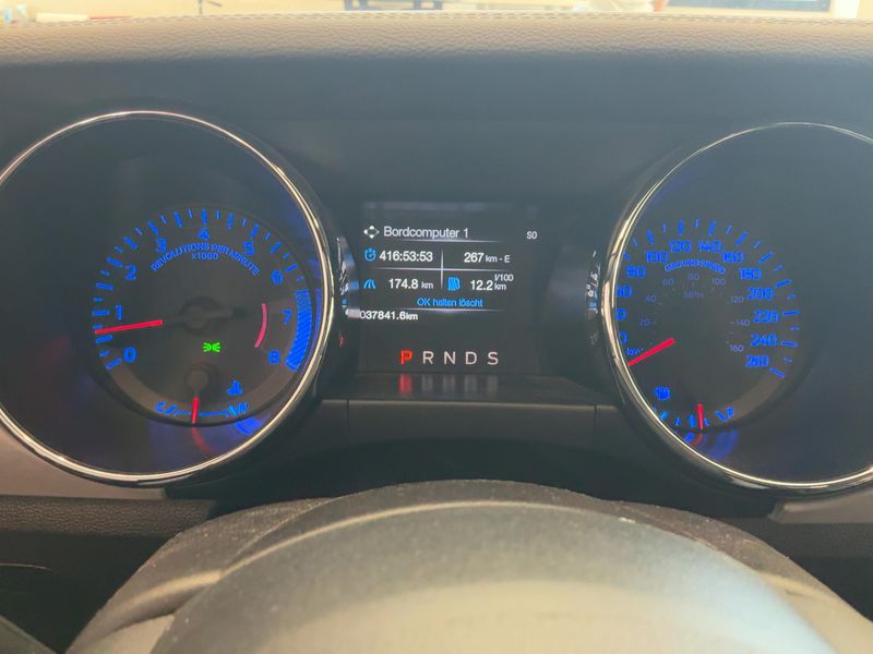 Ford Mustang 5.0 Ti-VCT V8 GT Convertible — zdjęcie 13