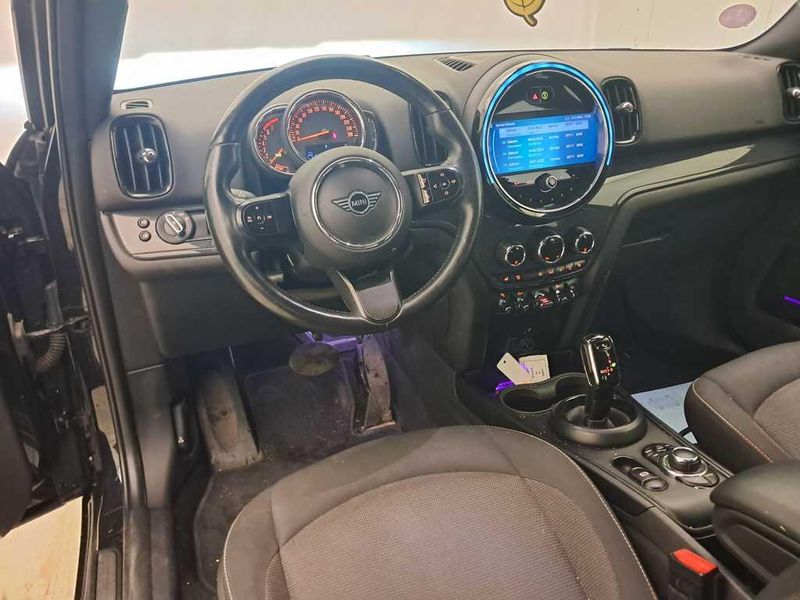 MINI Countryman Cooper Untamed — zdjęcie 17
