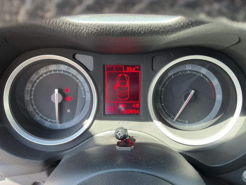 Alfa Romeo Alfa Spider 2.2 JTS Exclusive — zdjęcie 13