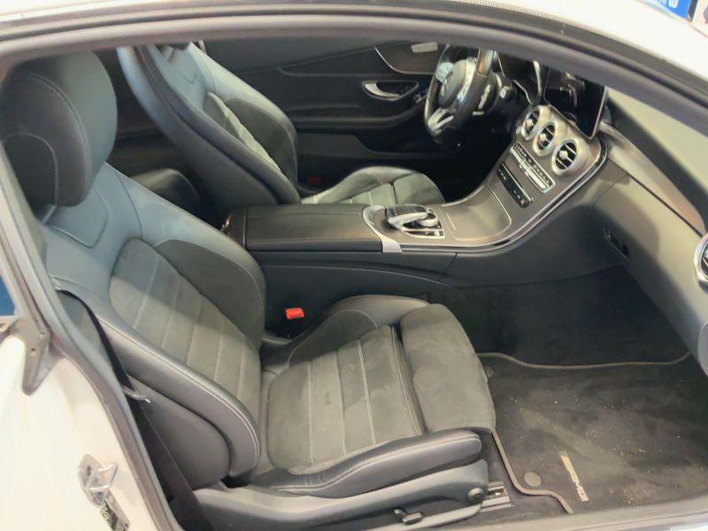 Mercedes-Benz C-Klasse C 400 4Matic AMG Line — zdjęcie 11