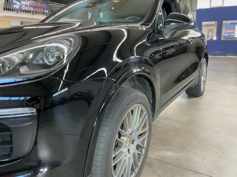 Porsche Cayenne S E-Hybrid Platinum Edition — zdjęcie 2