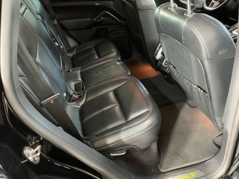 Porsche Cayenne S E-Hybrid Platinum Edition — zdjęcie 14