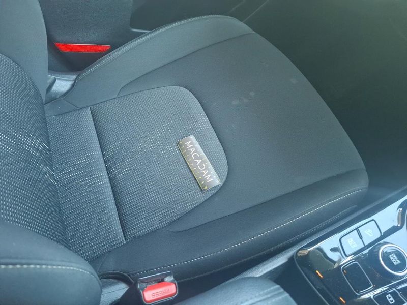 Kia Sportage 1.6 TGDI Hybrid Active — zdjęcie 18
