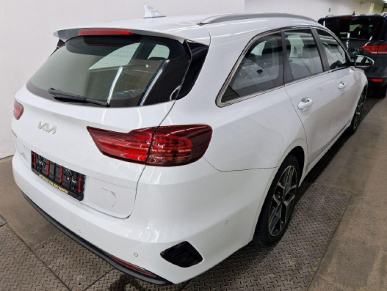 Kia cee'd 1.5 TGDI Spirit — zdjęcie 2