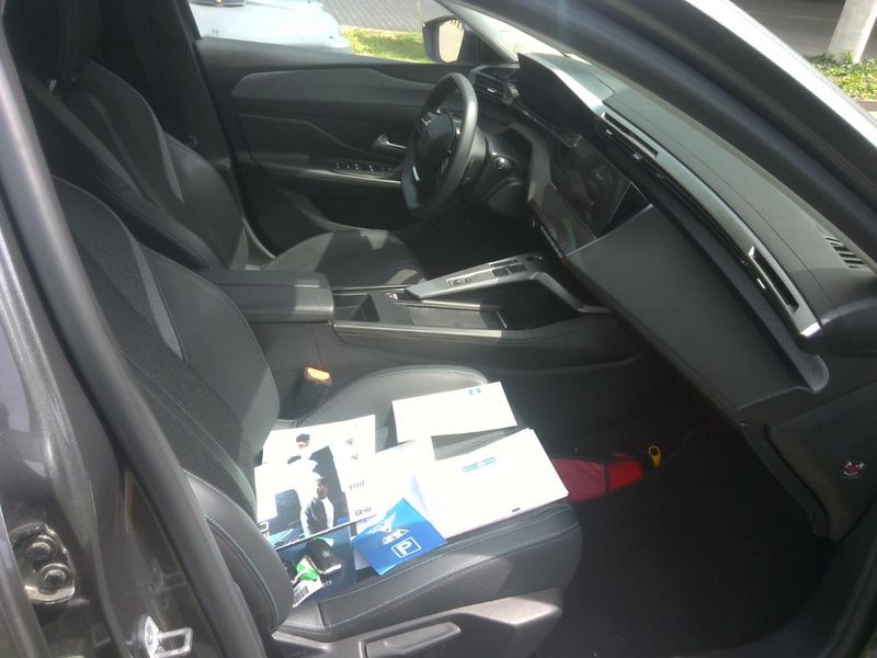 Peugeot 308 1.2 PureTech Allure Pack — zdjęcie 6
