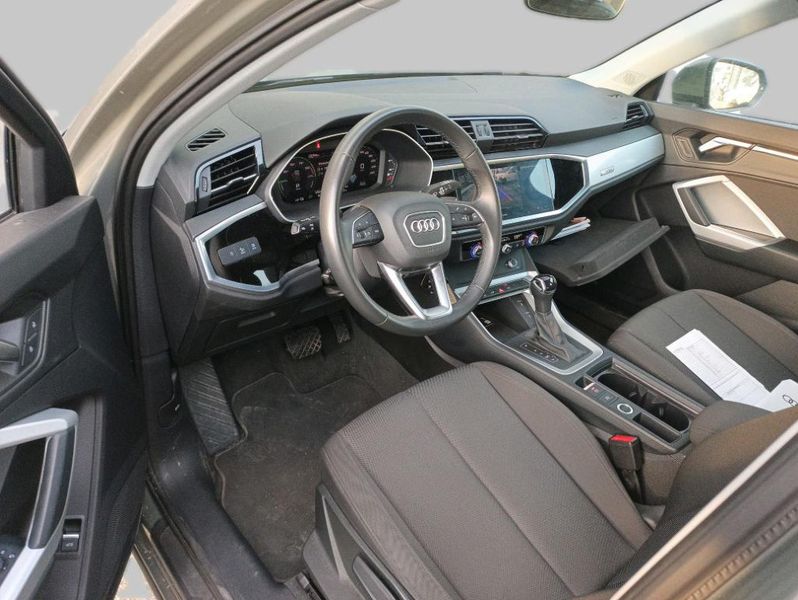 Audi Q3 45 TFSIe — zdjęcie 10