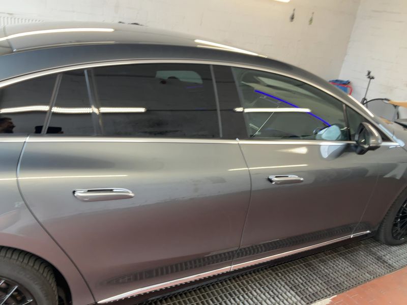 Mercedes-Benz EQE 300 AMG Line Exterieur & Interieur — zdjęcie 7