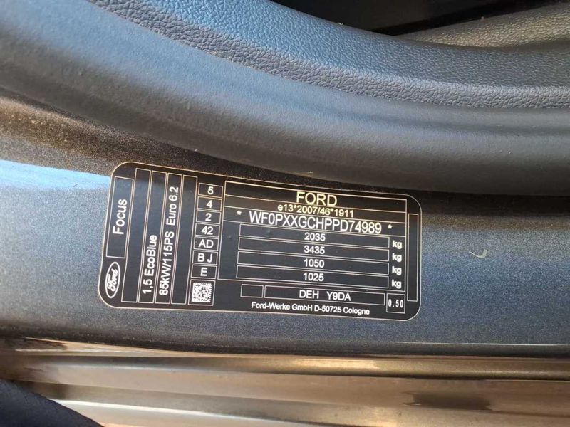 Ford Focus 1.5 TDCi EcoBlue ST-Line X — zdjęcie 11