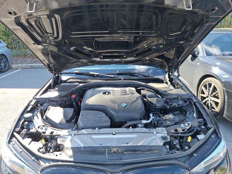 BMW 3er 318i M Sport — zdjęcie 21