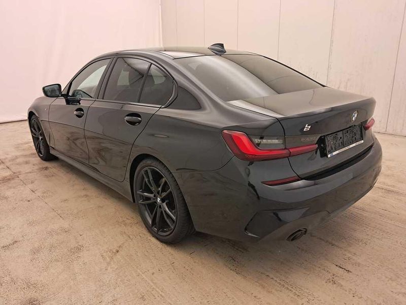 BMW 3er 318i M Sport — zdjęcie 4