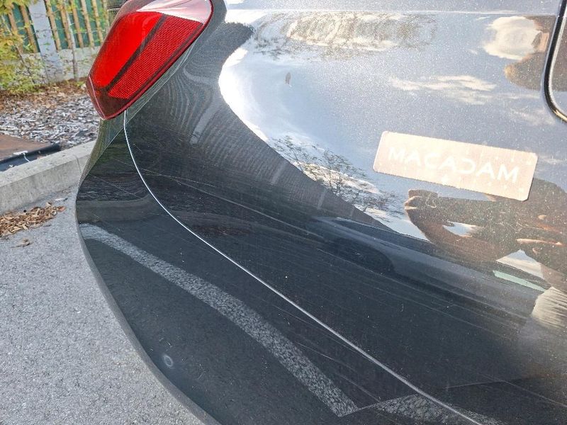 BMW 3er 318i M Sport — zdjęcie 52
