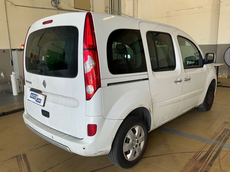 Renault Kangoo 1.5 dCi Luxe — zdjęcie 2