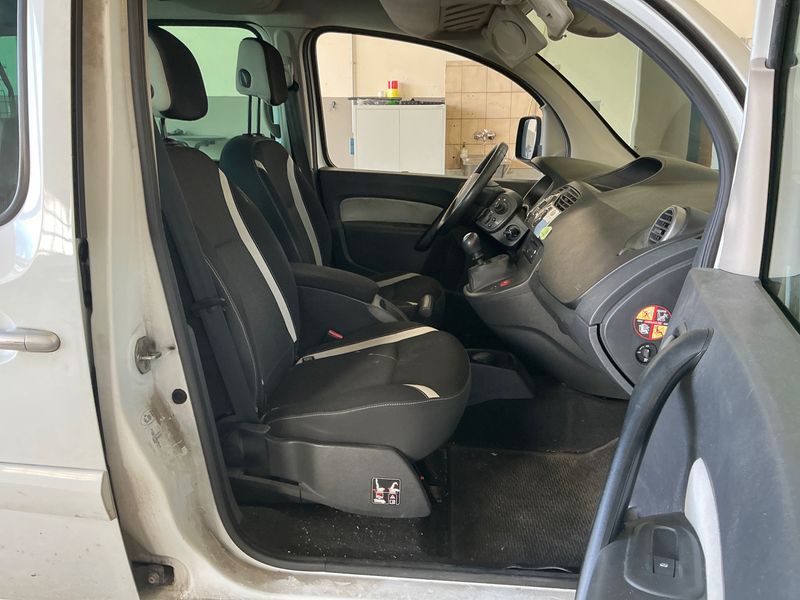 Renault Kangoo 1.5 dCi Luxe — zdjęcie 3