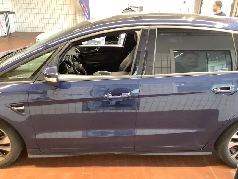 Ford S-Max 2.0 TDCi EcoBlue ST-Line — zdjęcie 4