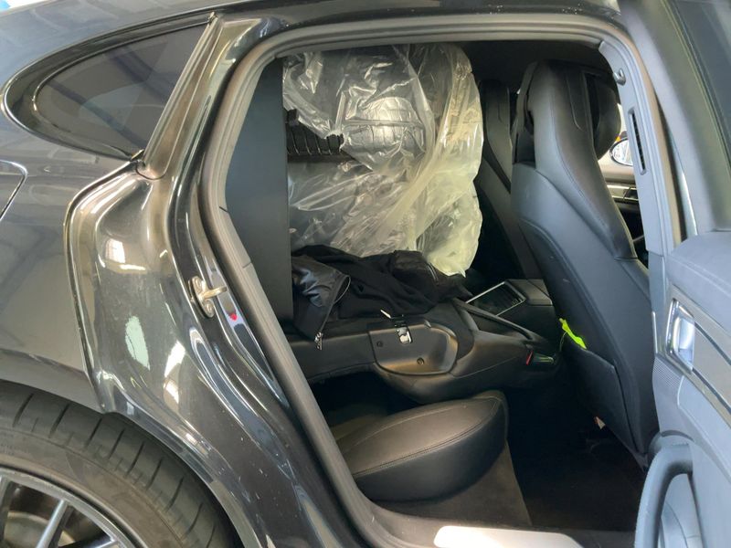 Porsche Panamera 4S E-Hybrid — zdjęcie 14