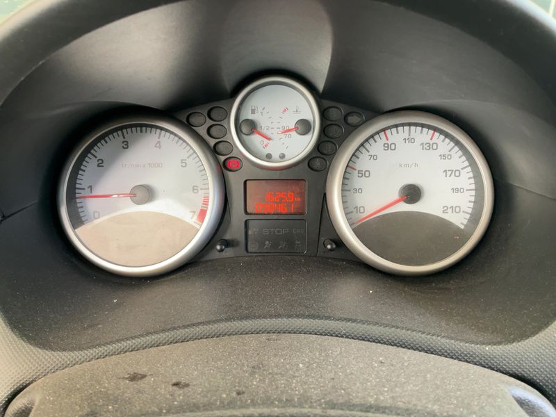 Peugeot 206+ 1.1 Trendy — zdjęcie 4