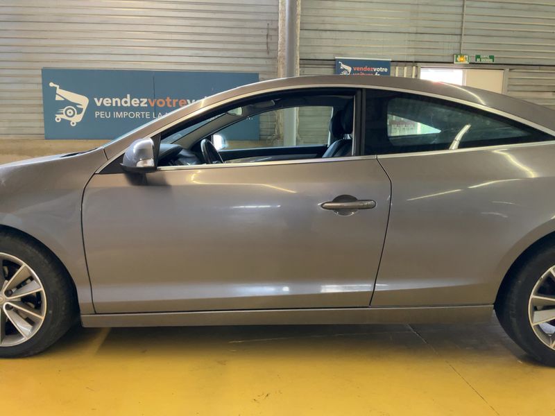 Renault Laguna 2.0 dCi Black Edition — zdjęcie 4