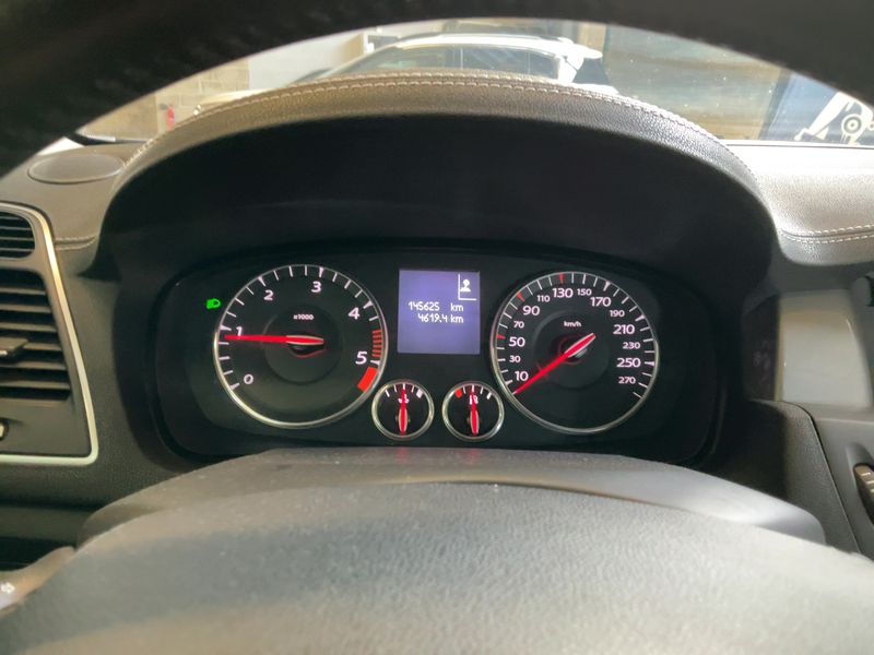 Renault Laguna 2.0 dCi Black Edition — zdjęcie 13