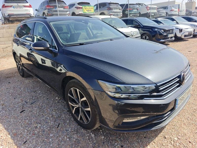 Volkswagen Passat 2.0 TDI Business — zdjęcie 2