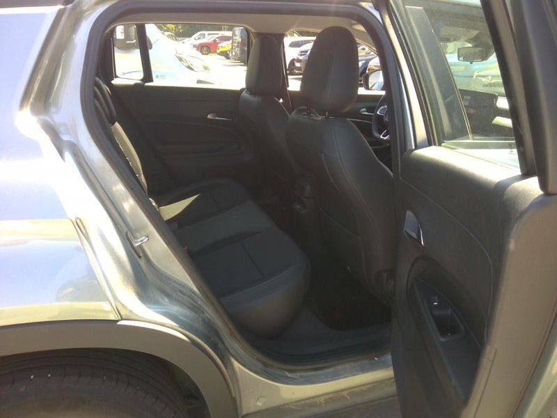 Jeep Avenger 1.2 T-GDI Altitude — zdjęcie 9