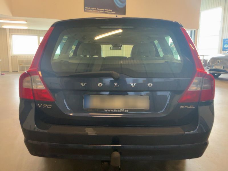 Volvo V70 2.5 T Kinetic — zdjęcie 5
